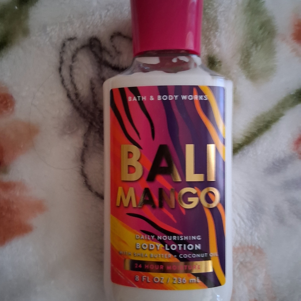 Bath & Body Works Bali Mango Body Lotion - Vibrant Pink and Gold